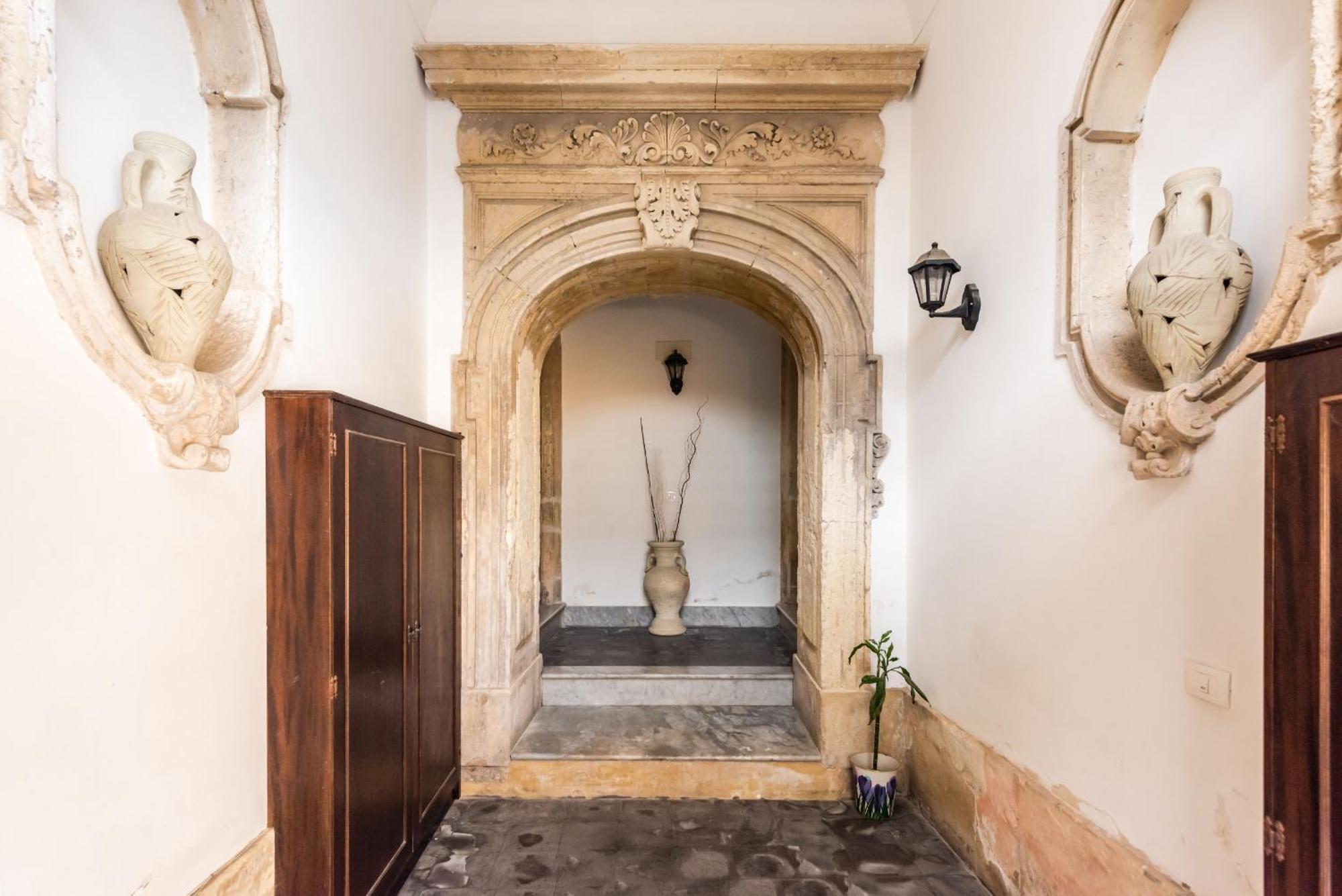 Palazzo Bozzanca Apartments By Wonderful Italy Syracuse Buitenkant foto